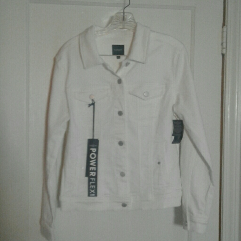 WHITE JACKET